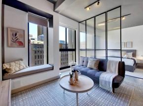 9th floor views, couples dream- wifi-pool